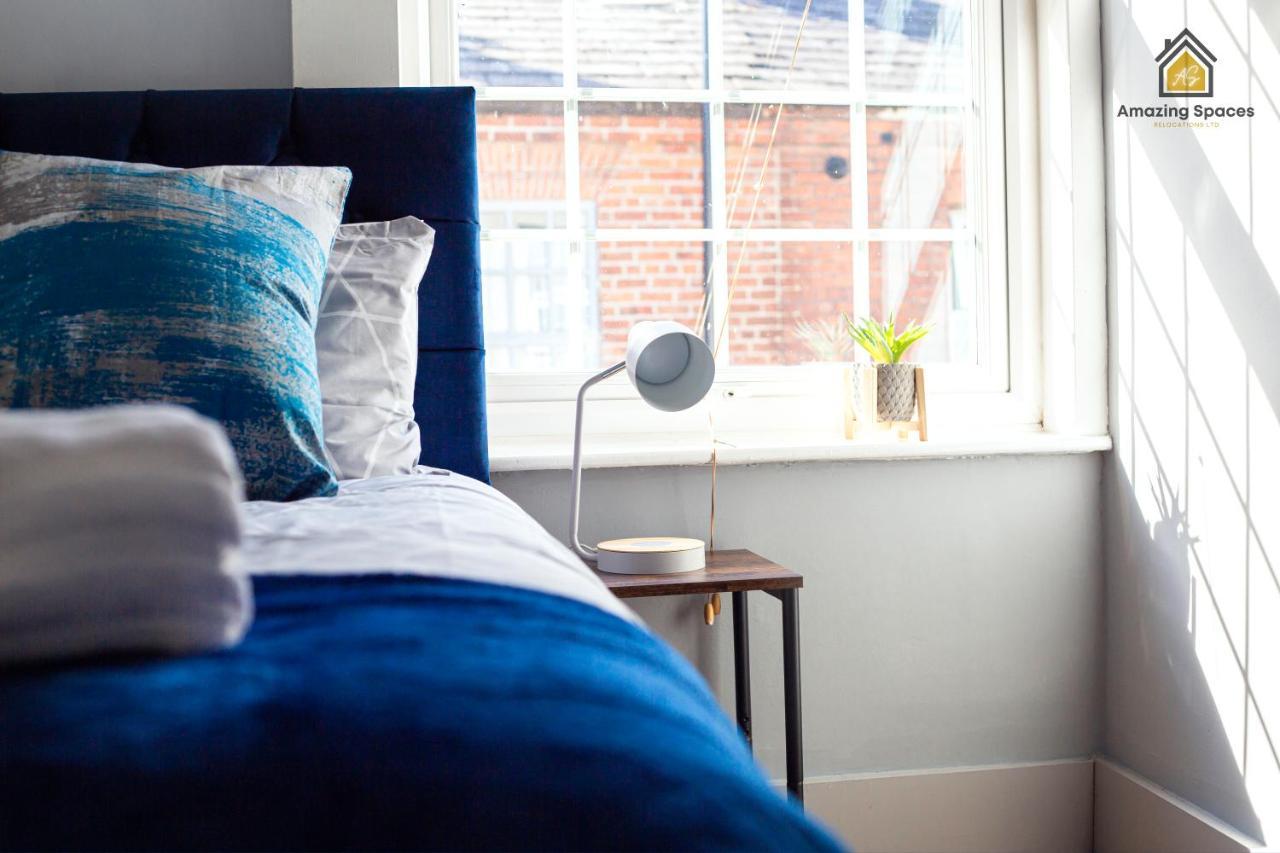 City Centre 2 Bed Flat Sleeps 3 For Work And Leisure With Free Wifi By Amazing Spaces Relocations Ltd 沃灵顿 外观 照片