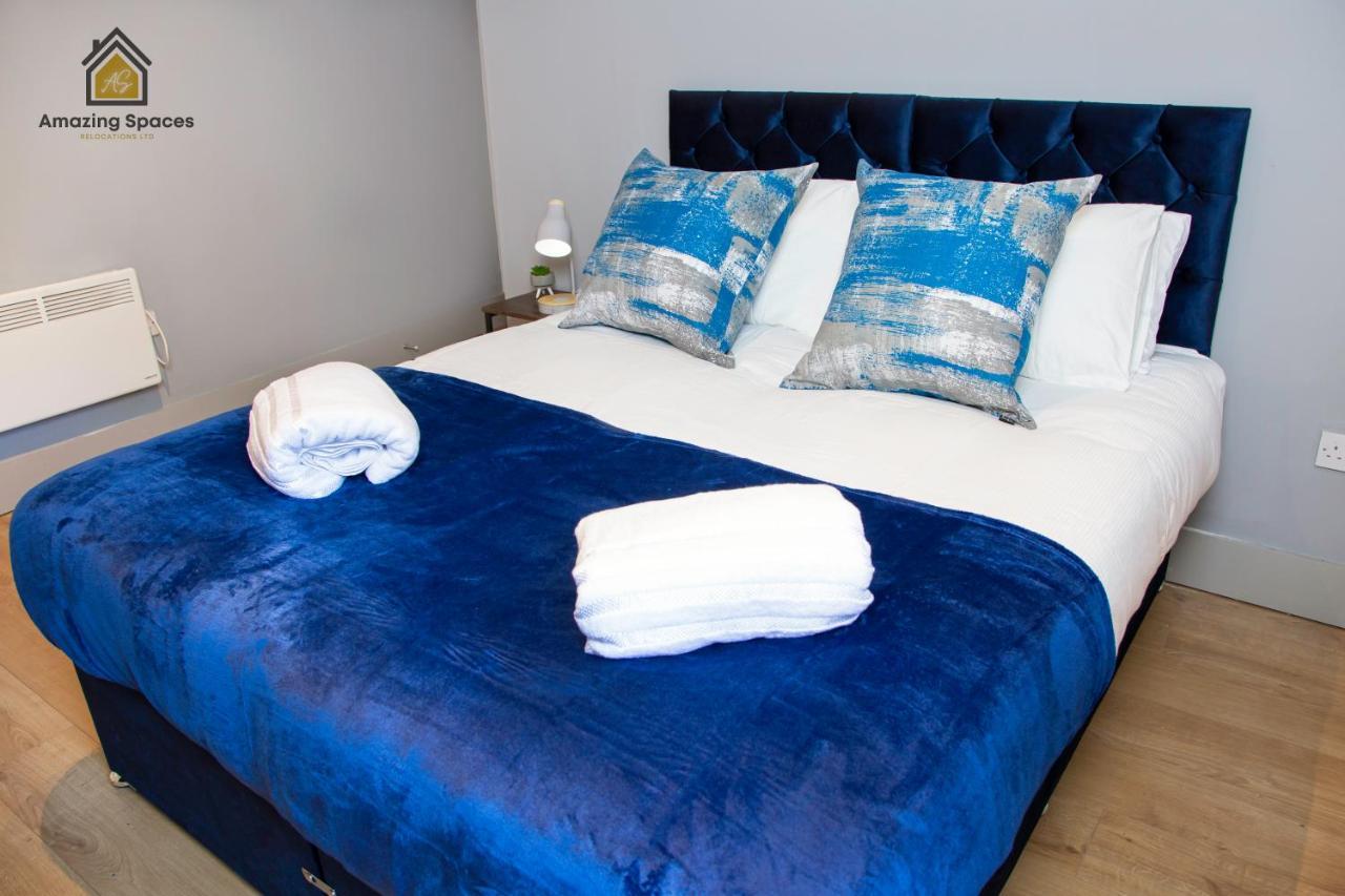 City Centre 2 Bed Flat Sleeps 3 For Work And Leisure With Free Wifi By Amazing Spaces Relocations Ltd 沃灵顿 外观 照片